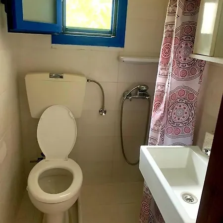 Tzanis Studios Apartment